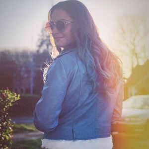 Meet your Posher, Sharon